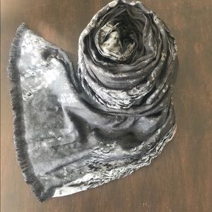 John Varvatos scarf